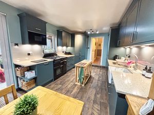 Photo 11- click for photo gallery